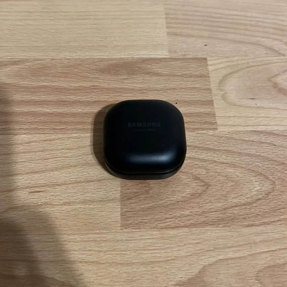 Samsung Galaxy EarPods Pro - Picture 1 of 3